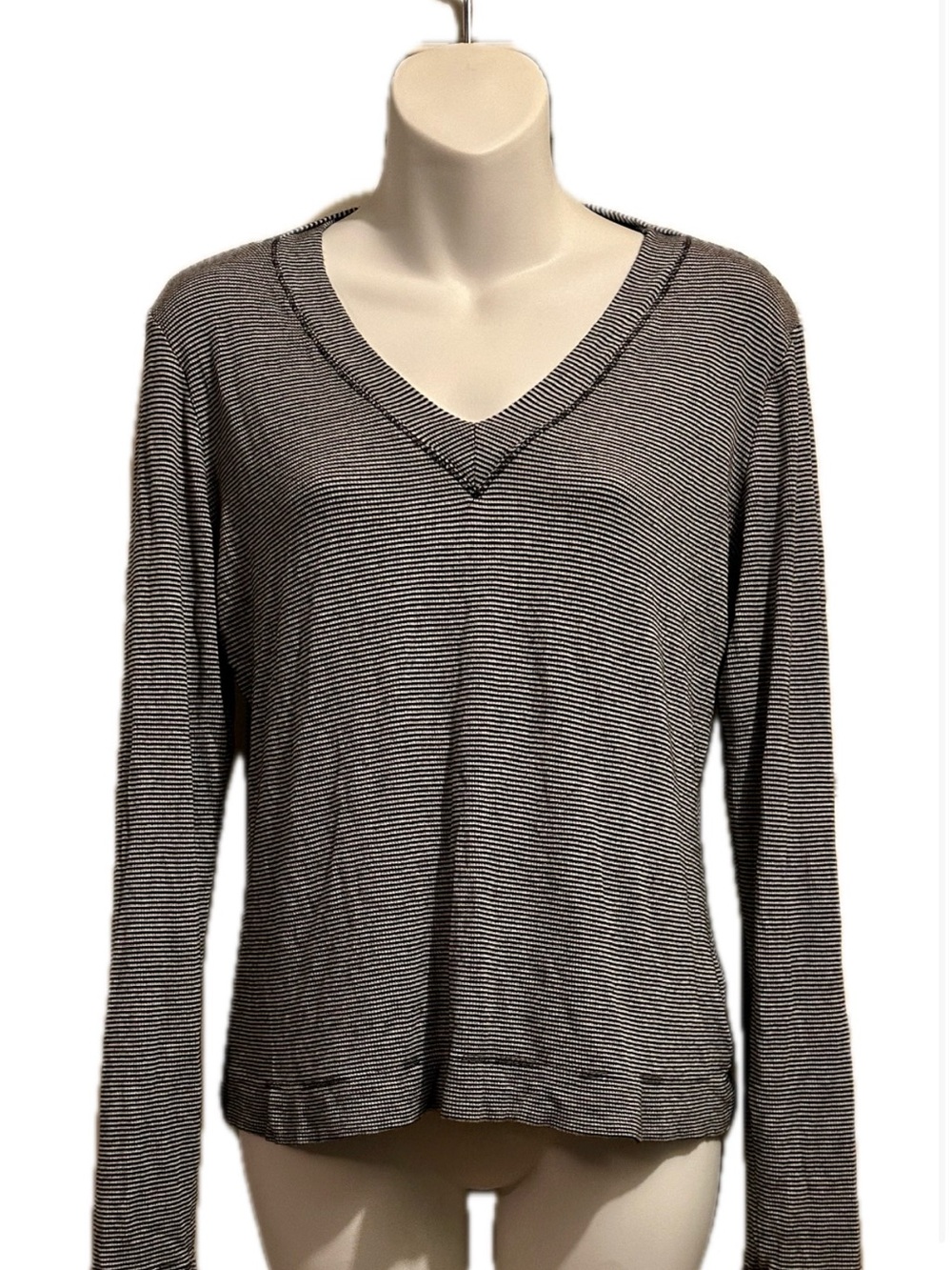 Bordeaux Black & White Striped V-Neck Long Sleeve Top